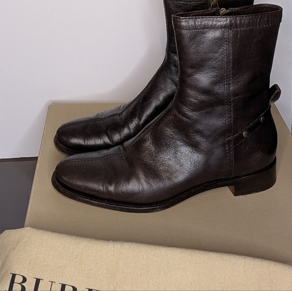 Burberry Booties - Picture 3 of 5
